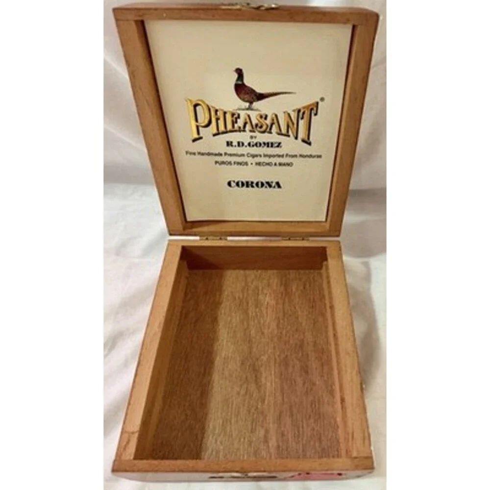 Pheasant by R.D.Gomez Wooden Cigar Box Fits 25 Handmade Honduras 7x7